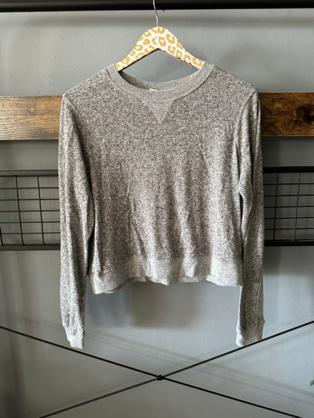 UO Out From Under Gray Top | Size Medium